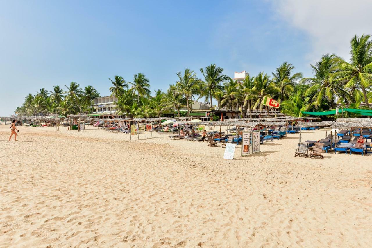International Beach Hotel & Restaurant Хиккадува Экстерьер фото