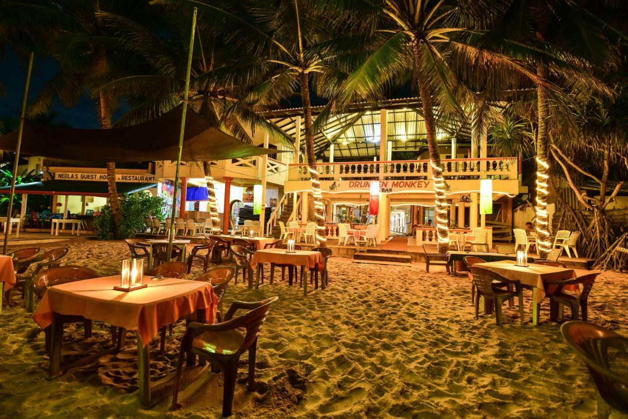 International Beach Hotel & Restaurant Хиккадува Экстерьер фото
